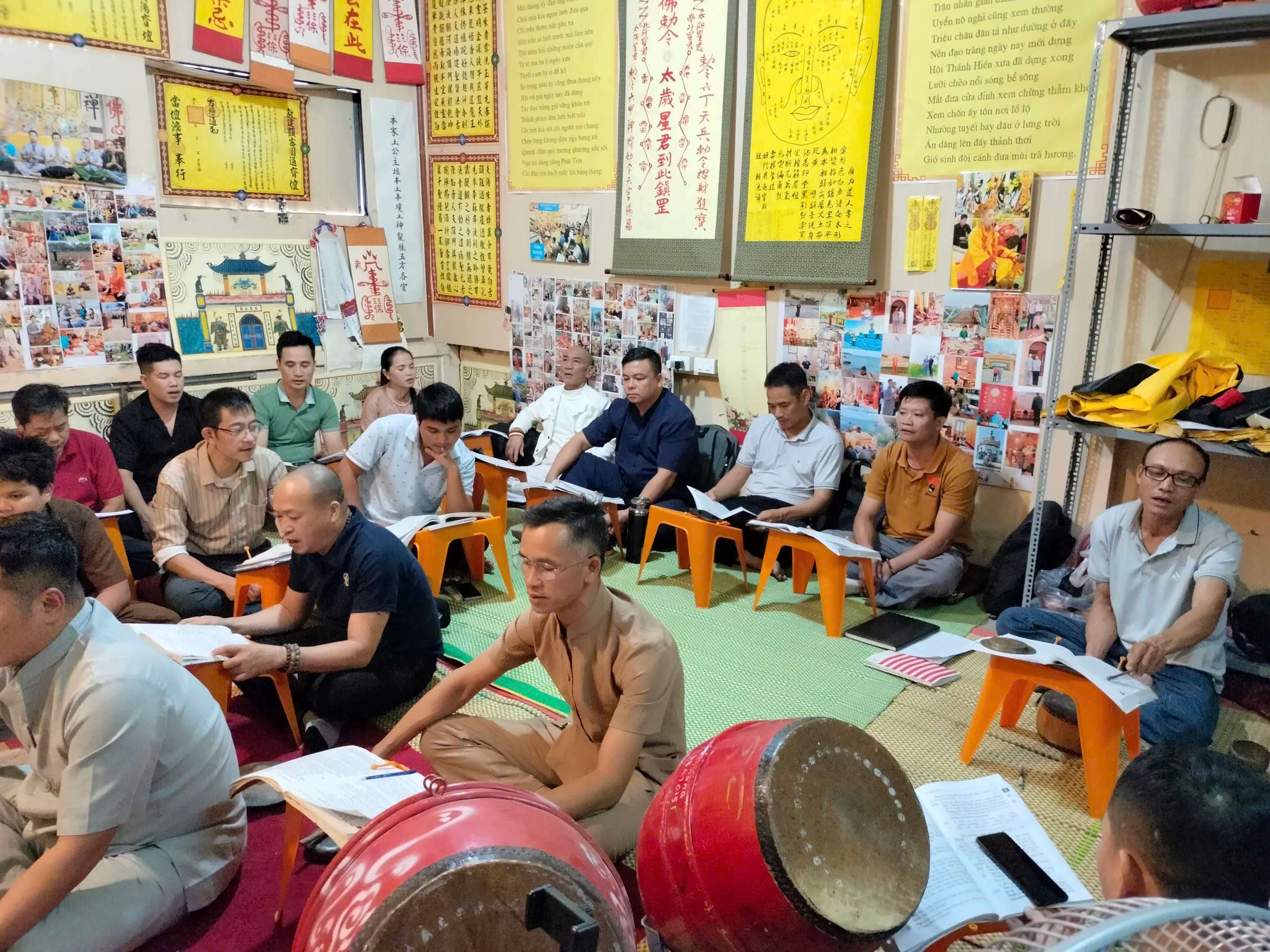 Khoá Học Tử Vi Thầy Quảng Lực dạy trực tiếp cho các trò