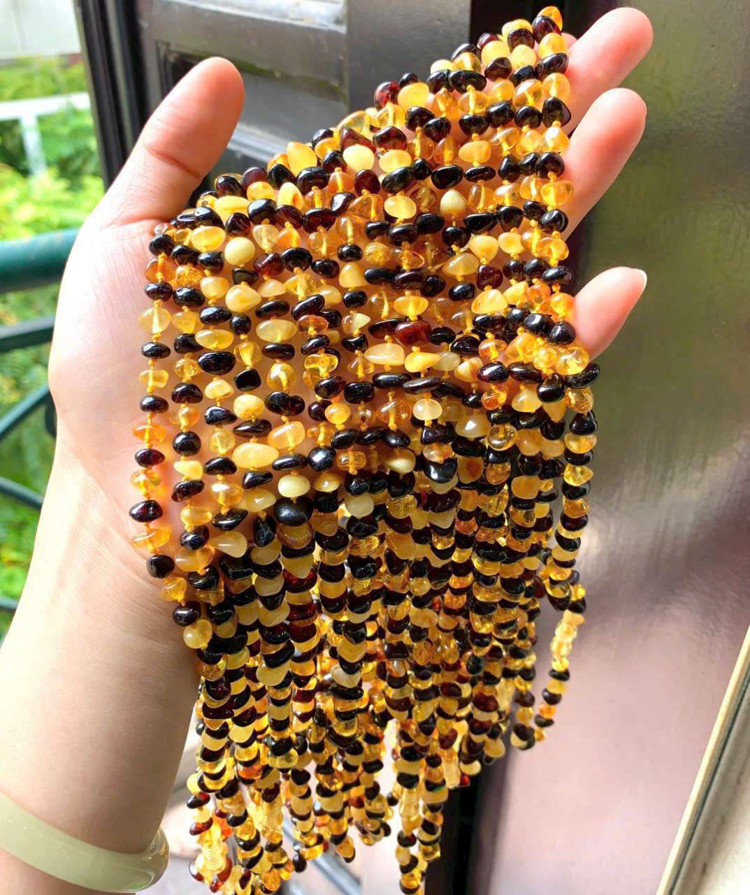 Chuỗi Hổ Phách Thiên Nhiên – Vẻ Đẹp Cổ Đại, Năng Lượng Bình An