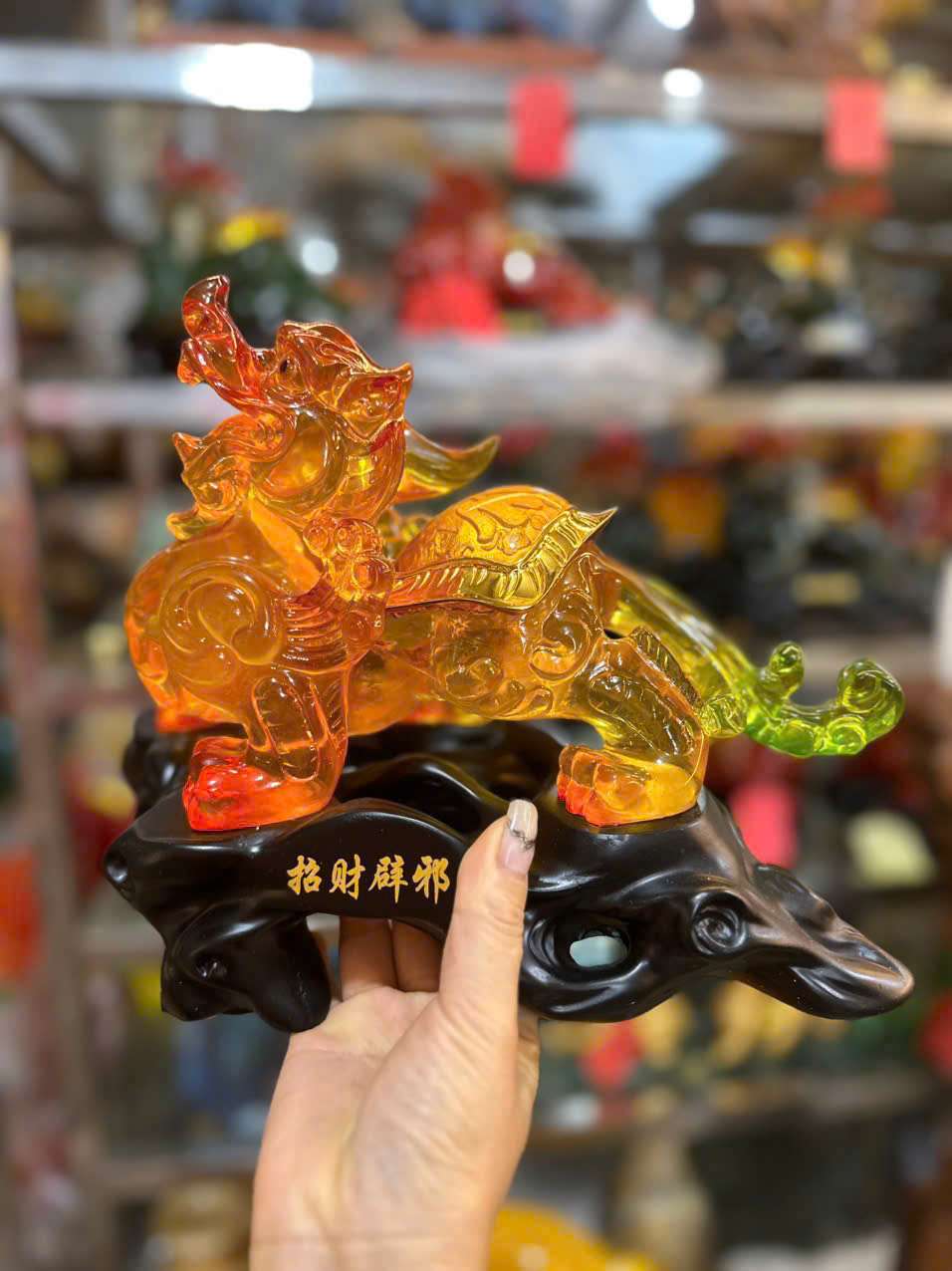 Tác Phẩm Phong Thủy Đá Ngọc – Biểu Tượng Tài Lộc, Bình An Và Thịnh Vượng