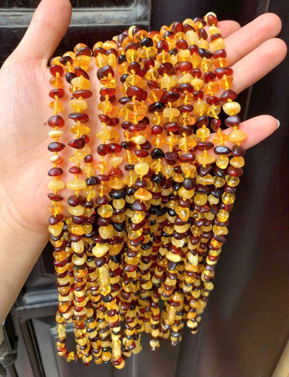 Chuỗi Hổ Phách Thiên Nhiên – Vẻ Đẹp Cổ Đại, Năng Lượng Bình An