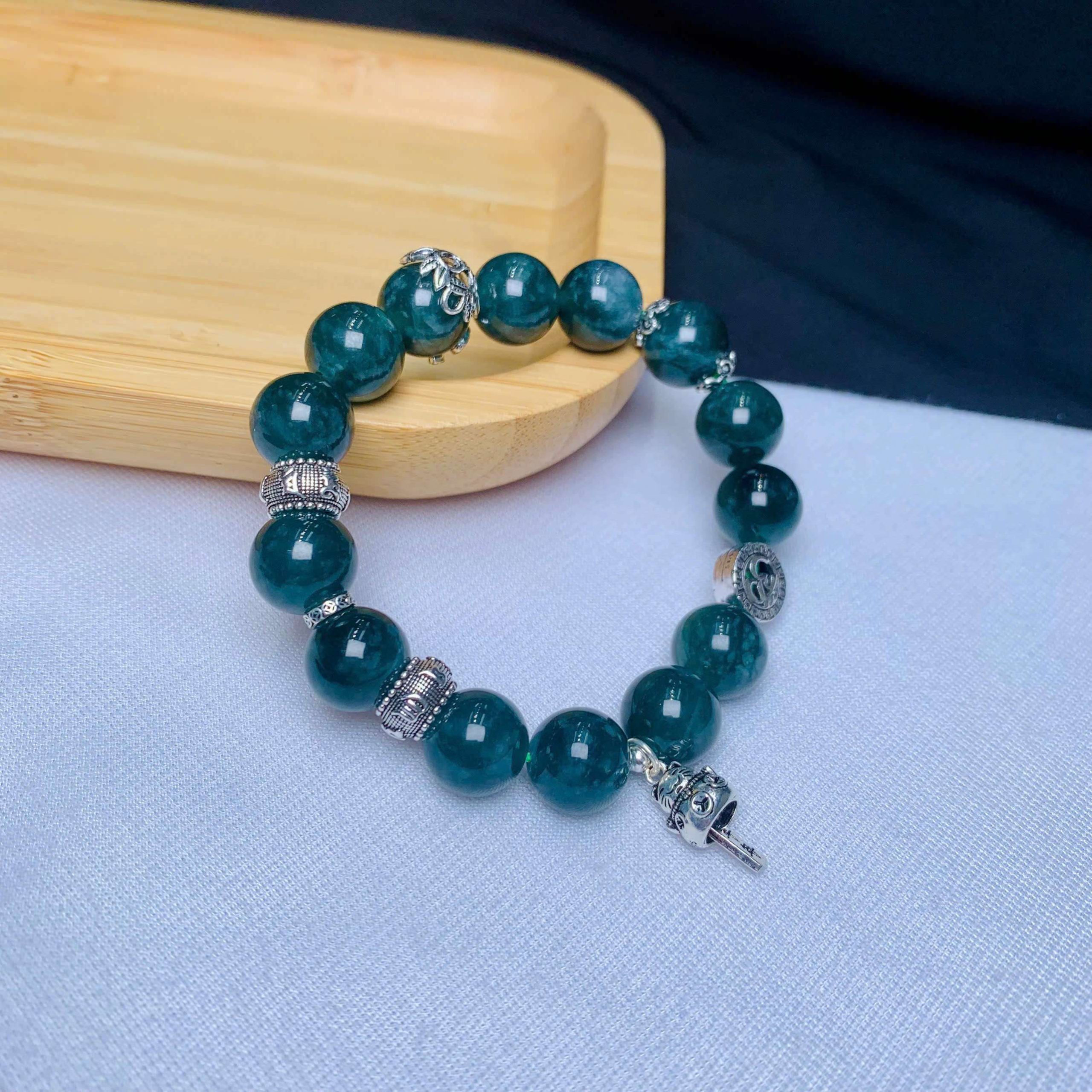 VÒNG TAY ĐÁ XANH PHONG THỦY