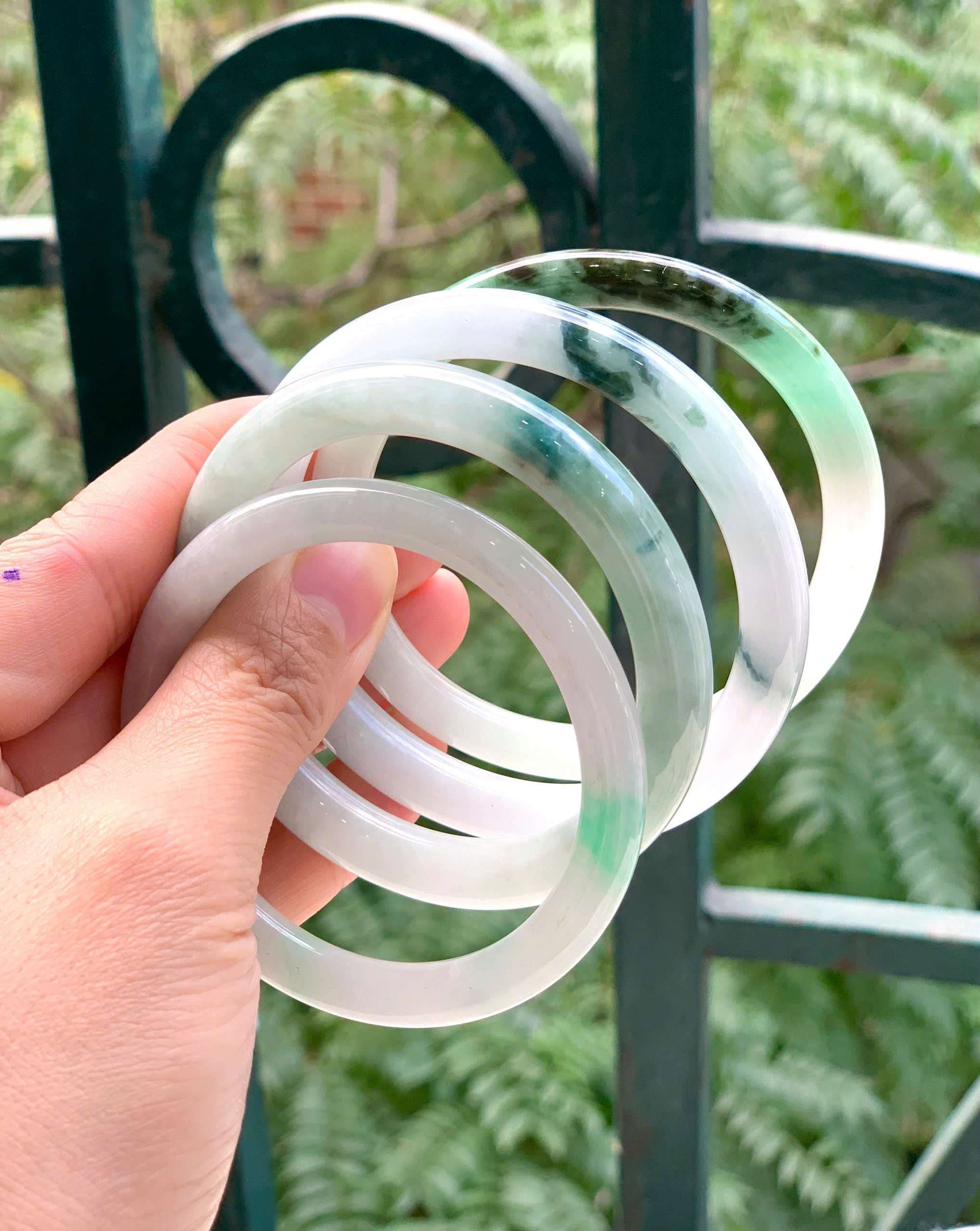 (Vòng cẩm thạch trắng xanh)