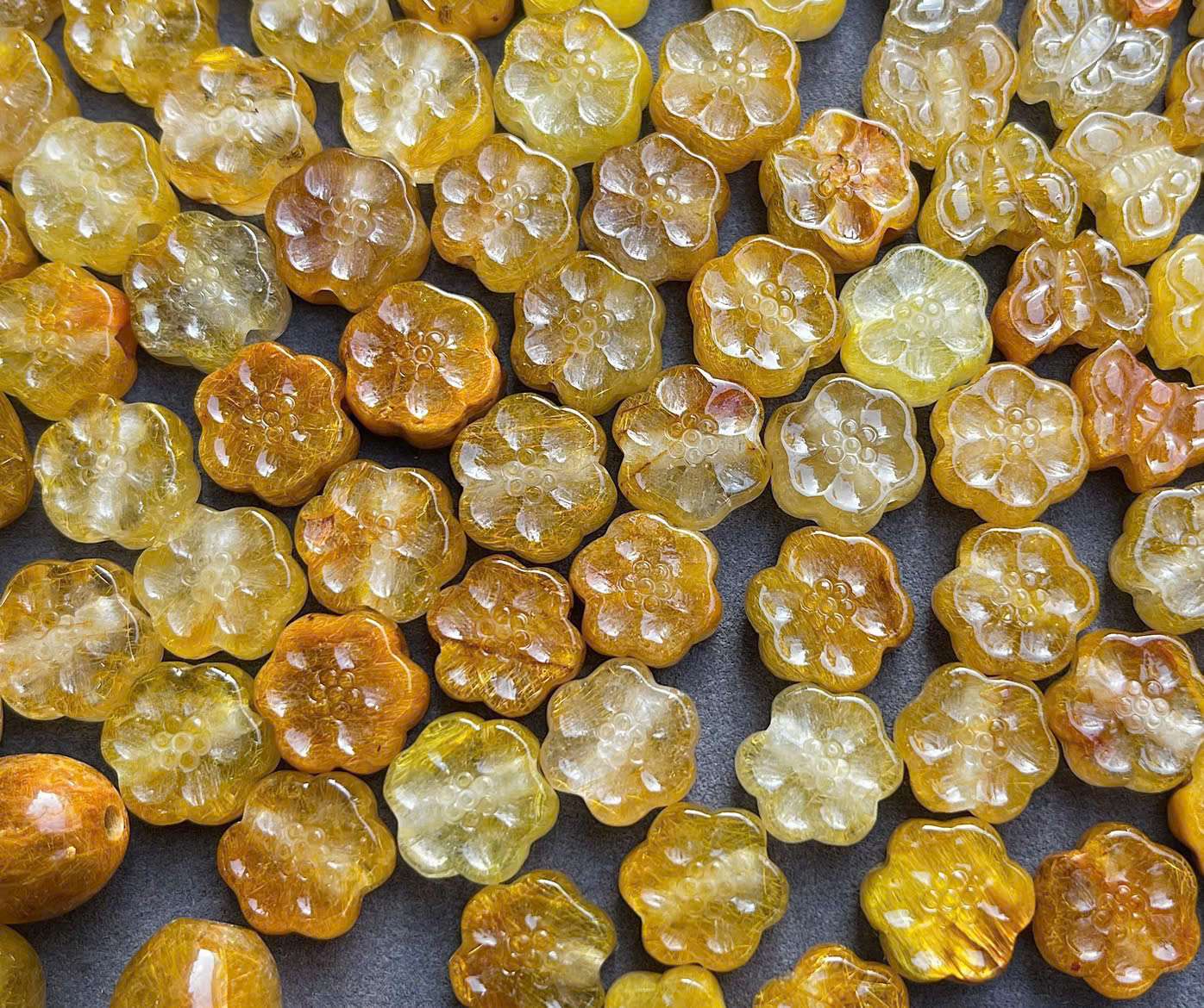 ĐÁ THẠCH ANH TÓC VÀNG